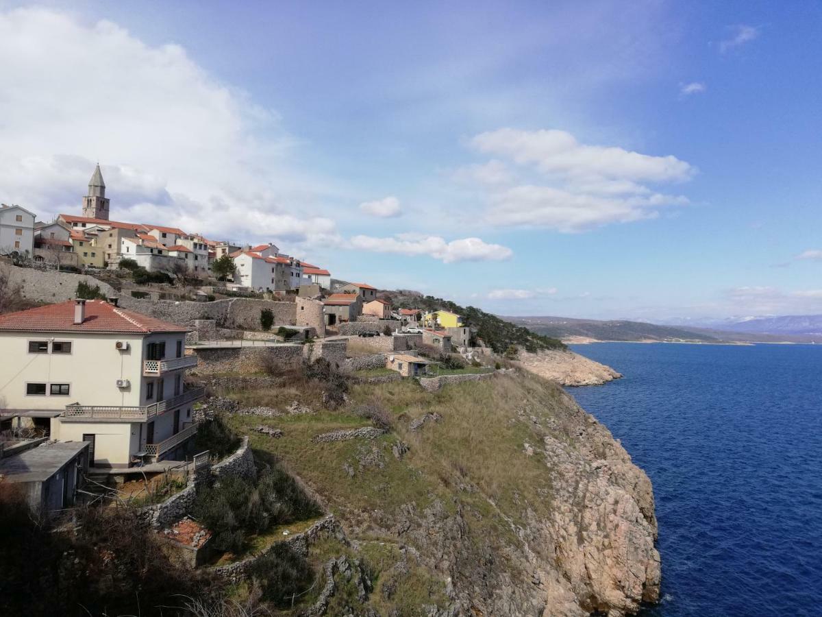 Apartment Vrbenka Vrbnik Exterior foto